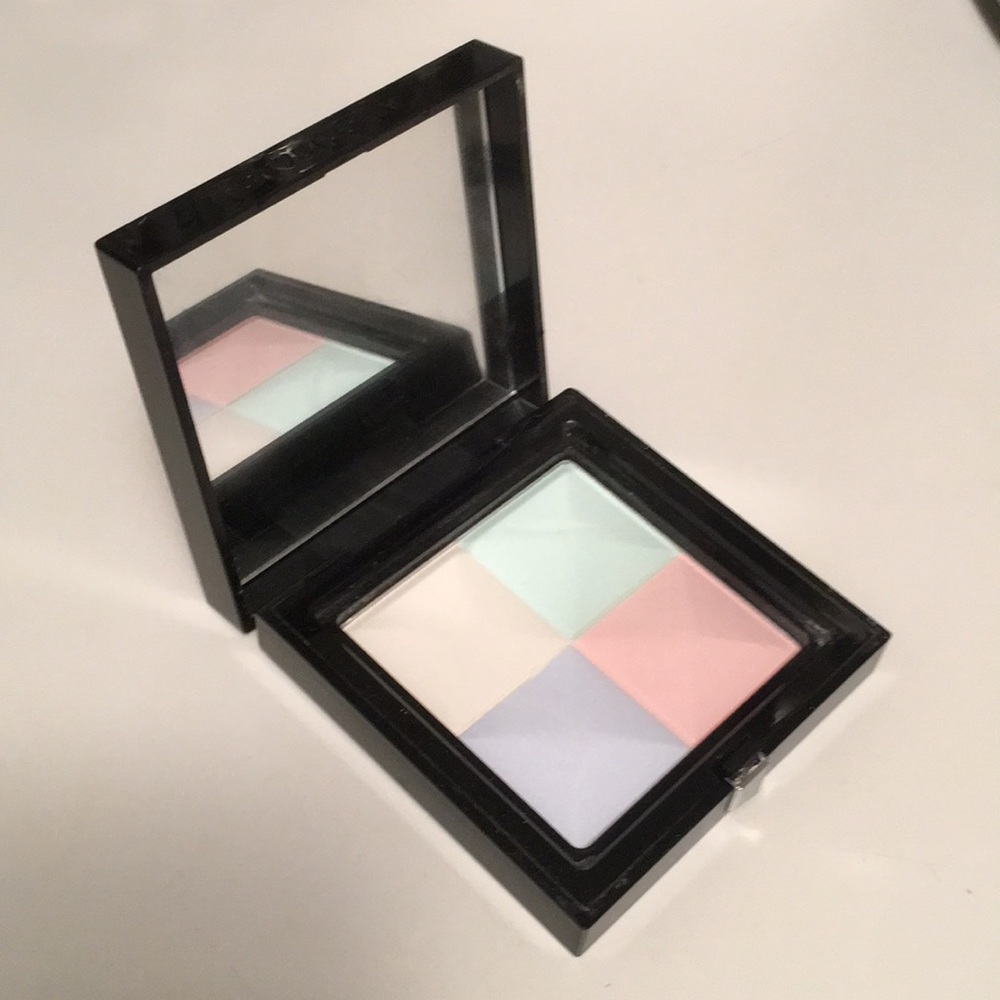 Givenchy highlighter